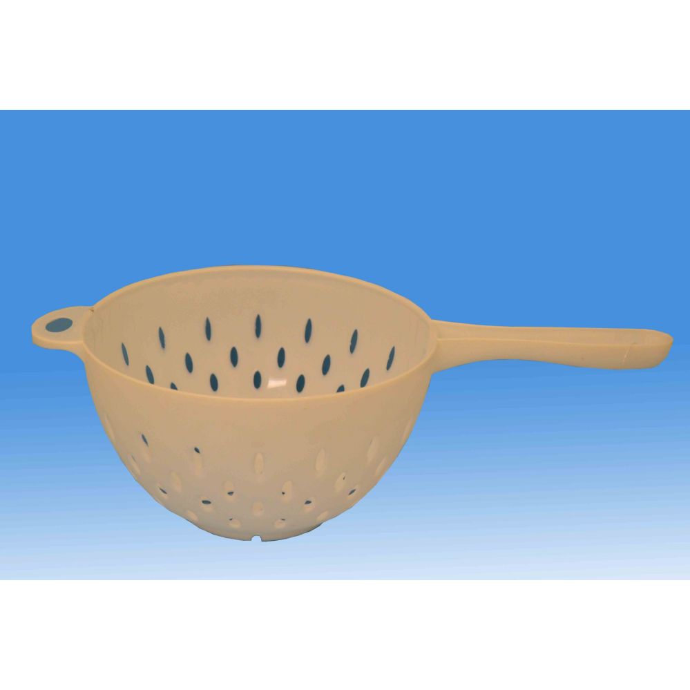 120 Units of PLASTIC STRAINER WITH HANDLE at