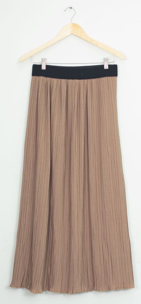 elastic band maxi skirt