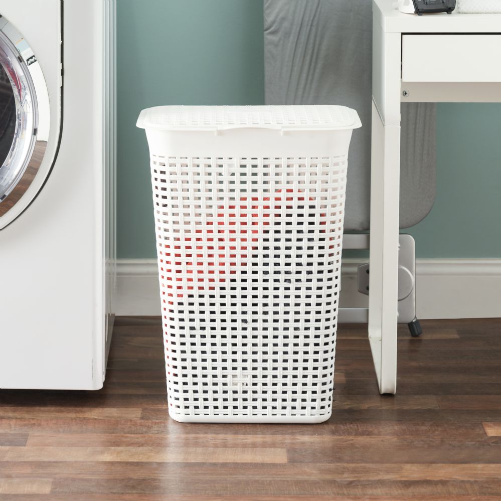 8 Units of Home Basics Plastic Weave Lidded Laundry Hamper With CuTOut